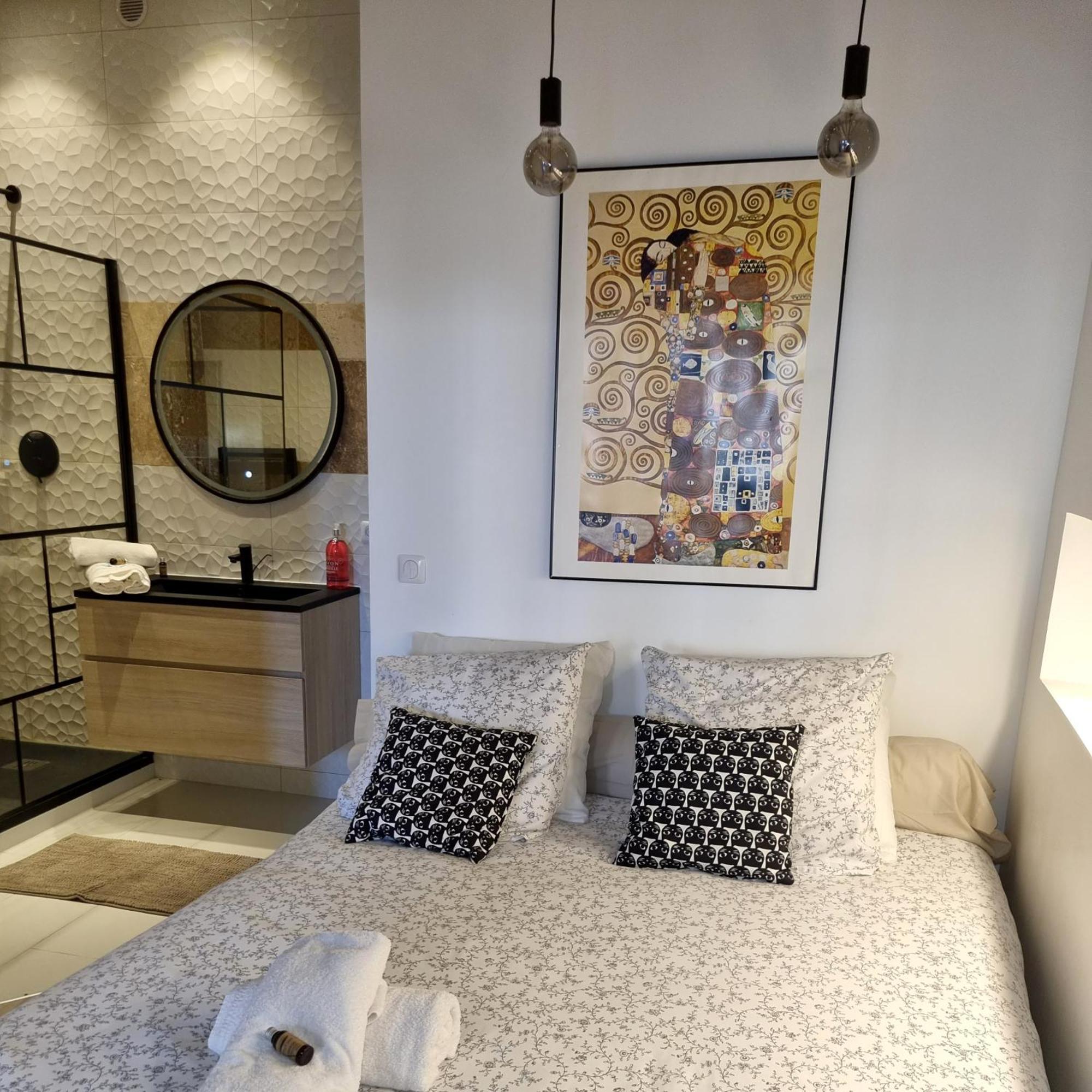 Appartement T2 40M2 Renove Au Coeur Du Panier Vieux Port Marseille Exterior photo